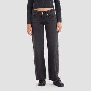 Levi's Women's Superlow Loose Jeans in size 29 , 31 , and 32